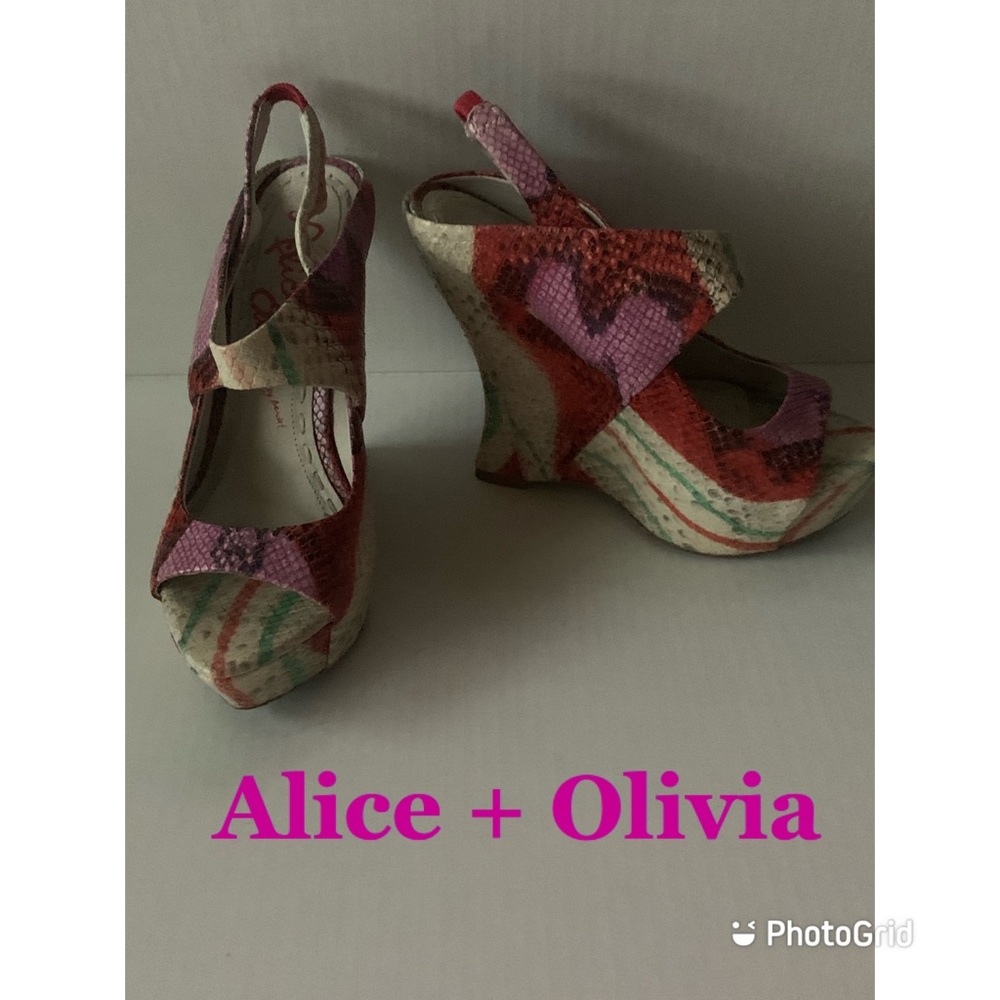ALICE + OLIVIA Pink Snake Platform Sandals 6